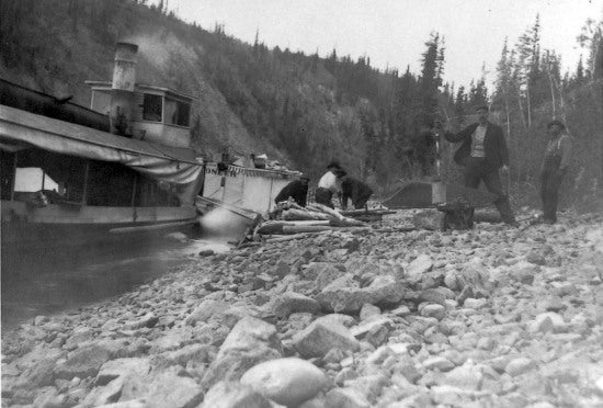River side Repairs to Steamboat, c1902.