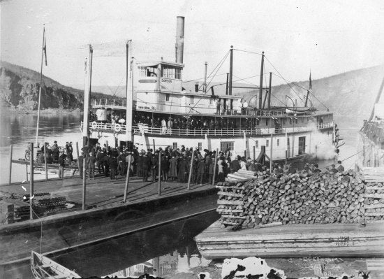Seeing the Sternwheeler Dawson off, October 3, 1908