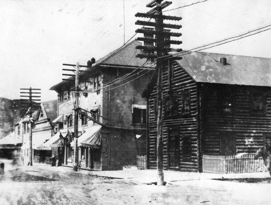 Northern Commercial Company's Block Showing Yukon Gold Company Office, 1908.