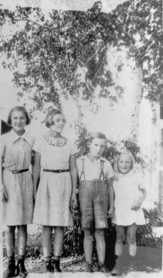 Caley Family Children, Irene, Madge, Bobby and Doreen, c1940