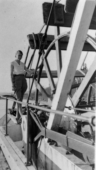 Paddlewheel, 1934