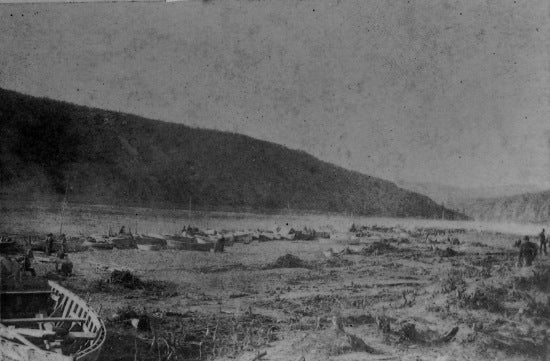 Boats at Dawson, June 17, 1898.