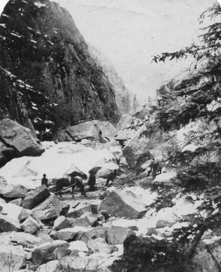 Travelling the White Pass, c1898.
