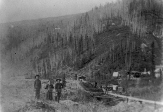 Salamon Manberg's Discovery Claim at Bear Creek, 1899