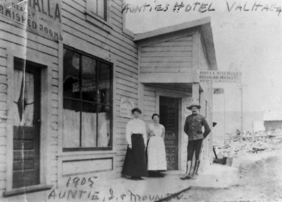 Aunties Hotel Valhalla, 1905