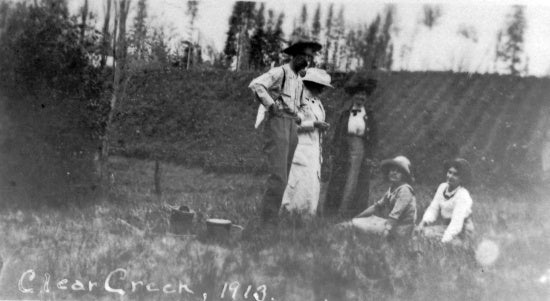 The Bell Family at Clear Creek, 1913.