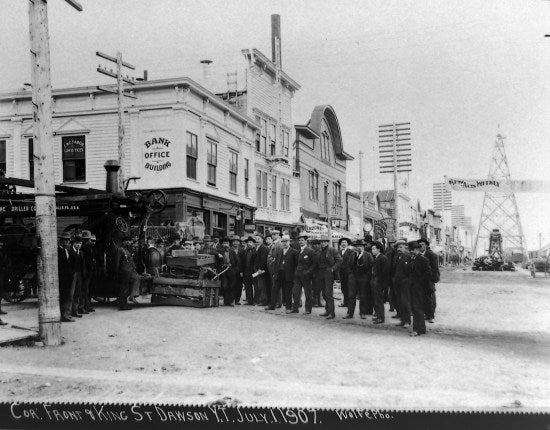 Corner Front and King St. Dawson Y.T., July 1, 1907.