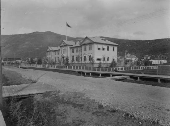 Territorial Administration Building Dawson City, August 16, 1907.
