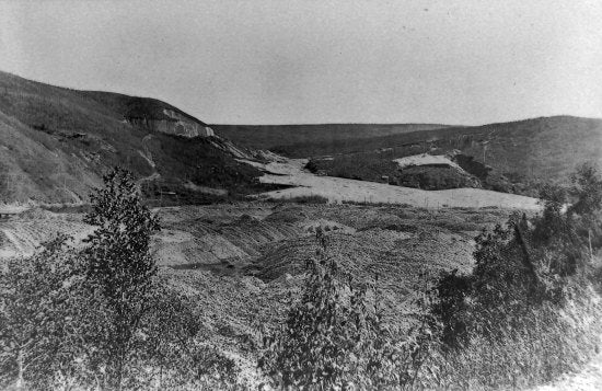 Lovett Gulch Hydraulic Mine, c1910.