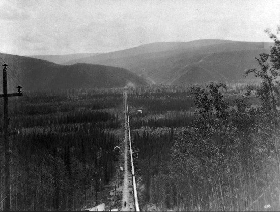 Klondike Syphon of the Yukon Ditch, 1908.