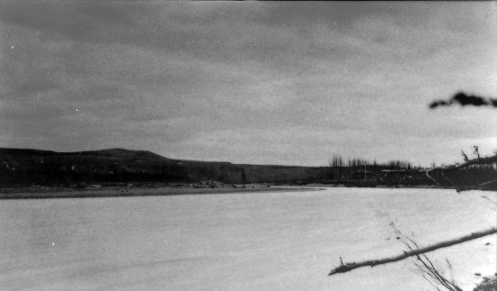 Hollenbeck's Roadhouse on the Klondike River, c1910.