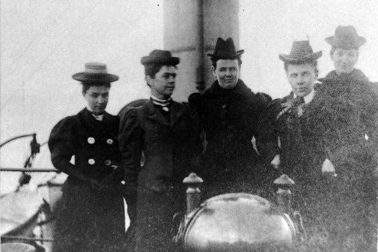 Victorian Order of Nurses and Faith Fenton of the Toronto Globe en route to Wrangell, 1898.
