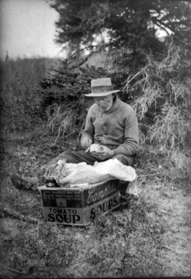 Angus McIntyre Stopped for Lunch, July 1933.