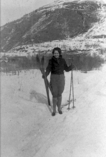 Elsie Renvall, c1935.