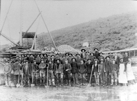 Crew on Erickson Brothers Claim, No. 10 Eldorado, 1902.