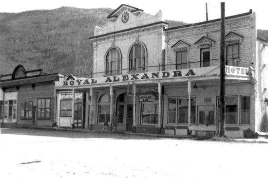 Royal Alexandra Hotel, c1945.