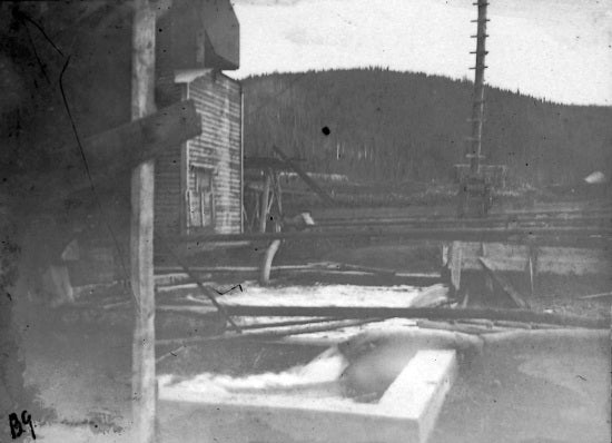Yukon Light Power and Electric Company at Coal Creek, c1915.