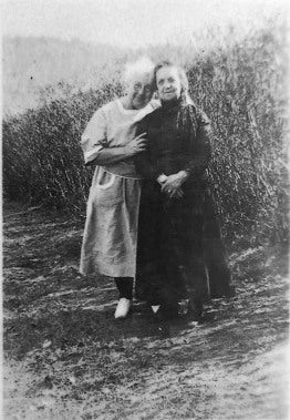 Mrs. Scott and Mrs. Grant, c1920.