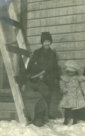 Charlie, Mary and Betty Murphy, c1917.