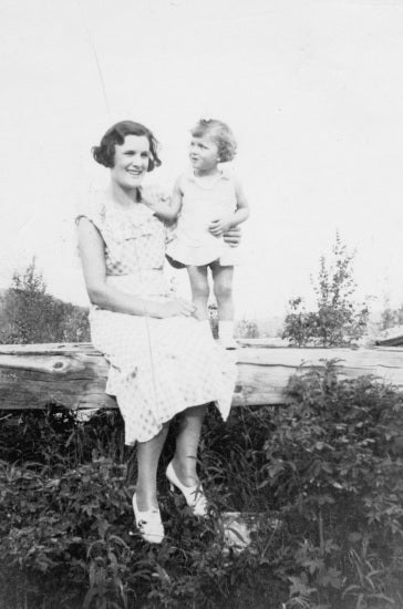 Gladys and Donna Chambers, c1933